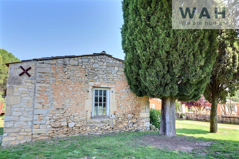 Propriété - 168 m² - 4 pièces