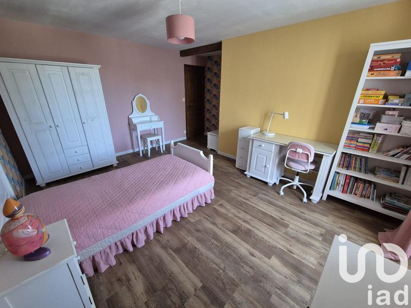 Maison - 210 m² - 8 pièces