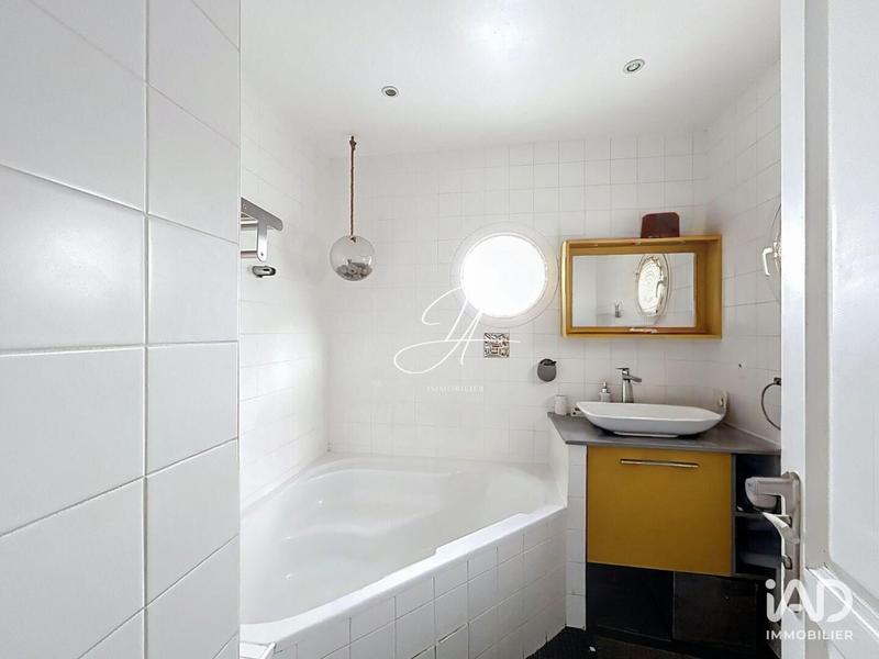 Maison - 193 m² - 9 pièces