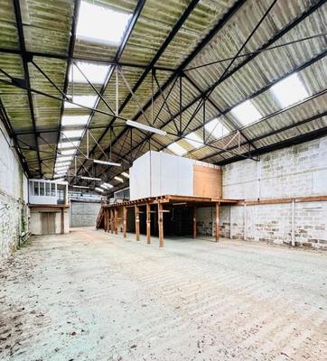 Appartement - 450 m² - 1 pièce