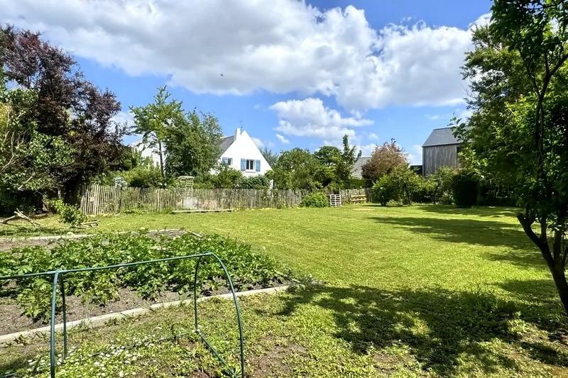 Terrain constructible - 700 m²