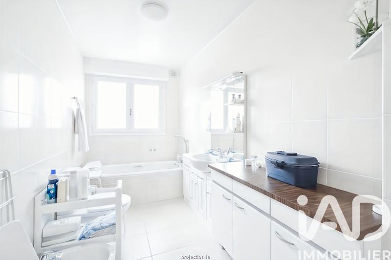 Maison - 134 m² - 7 pièces