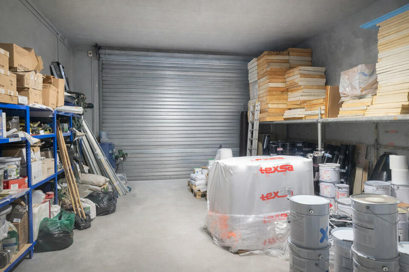 Local d'activité / Entrepôt - 90 m²