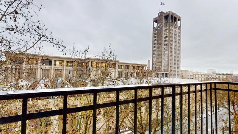 Appartement - 97 m² - 5 pièces