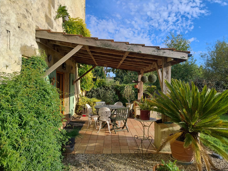 Maison - 234 m² - 7 pièces