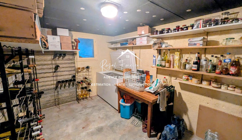 Maison - 192 m² - 11 pièces