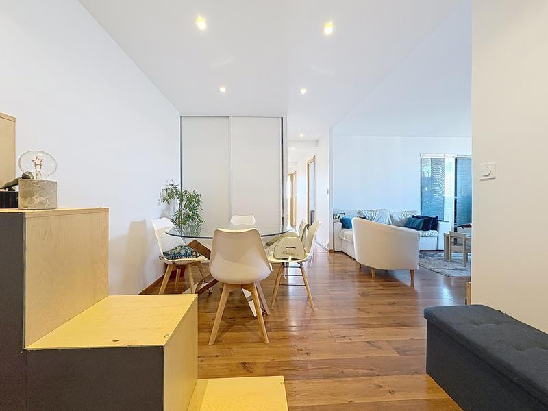 Appartement - 86 m² - 4 pièces