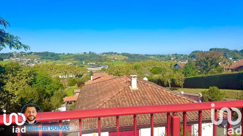 Maison - 180 m² - 7 pièces