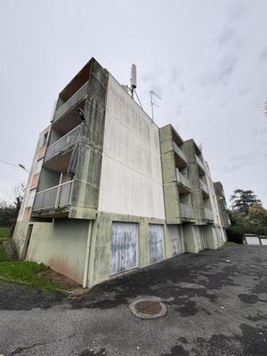 Appartement - 84 m² - 4 pièces