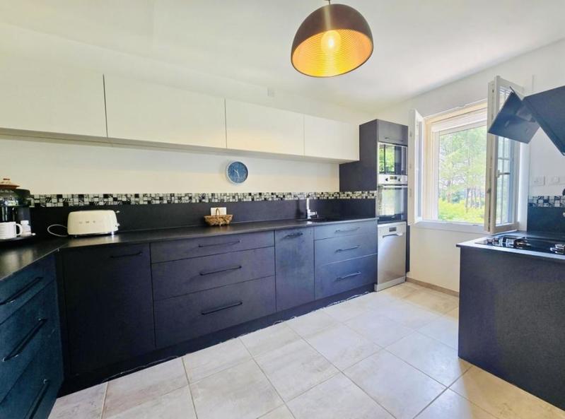 Villa - 217 m² - 8 pièces