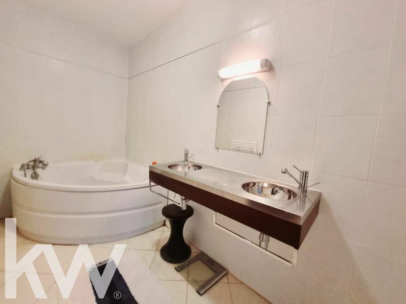 Viager - Appartement - 104 m² - 3 pièces