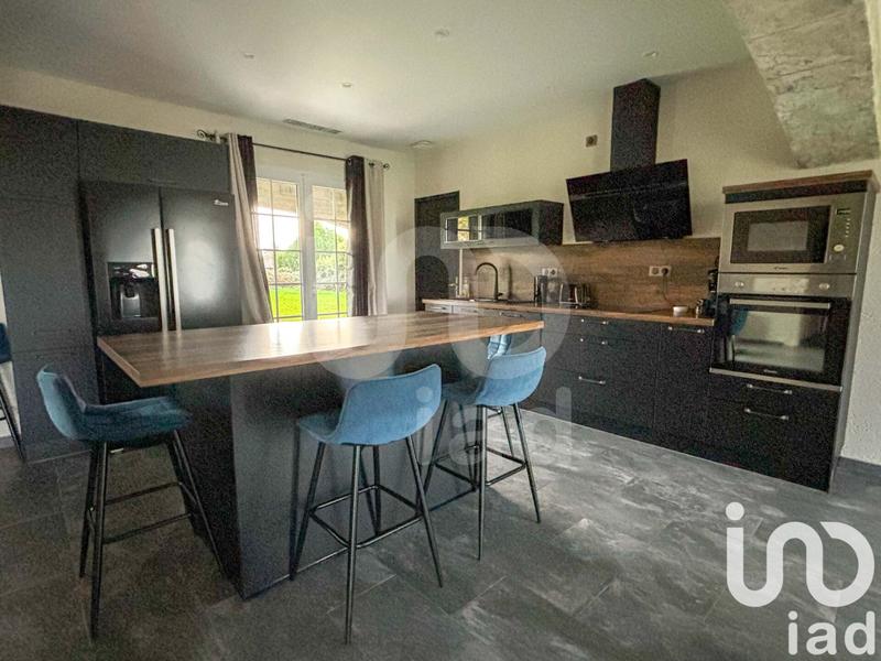 Maison - 152 m² - 7 pièces