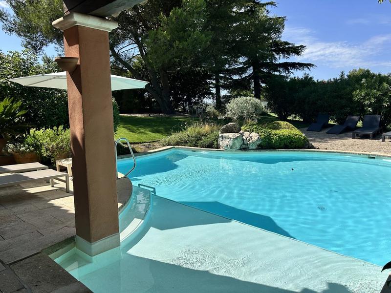 Maison - 137 m² - 4 pièces