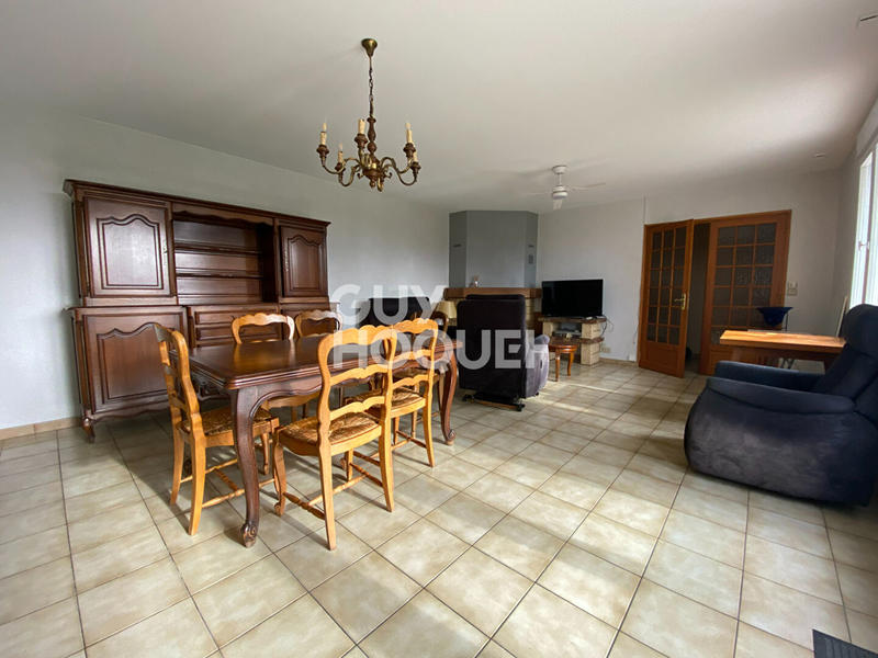 Maison - 99 m² - 4 pièces