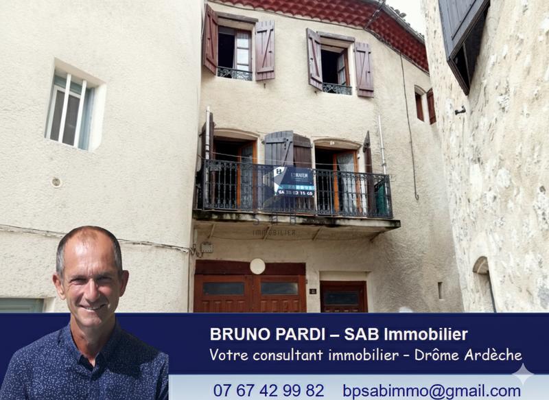 Maison de village - 90 m² - 4 pièces