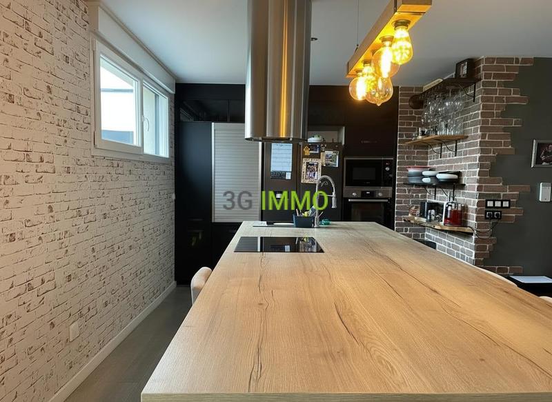 Maison - 86 m² - 4 pièces