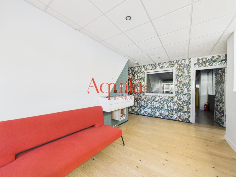 Bureau - 225 m² - 10 pièces