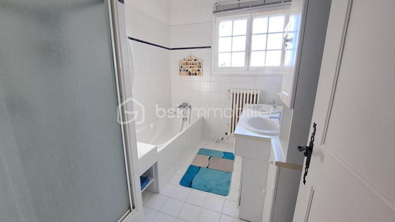 Maison - 160 m² - 8 pièces