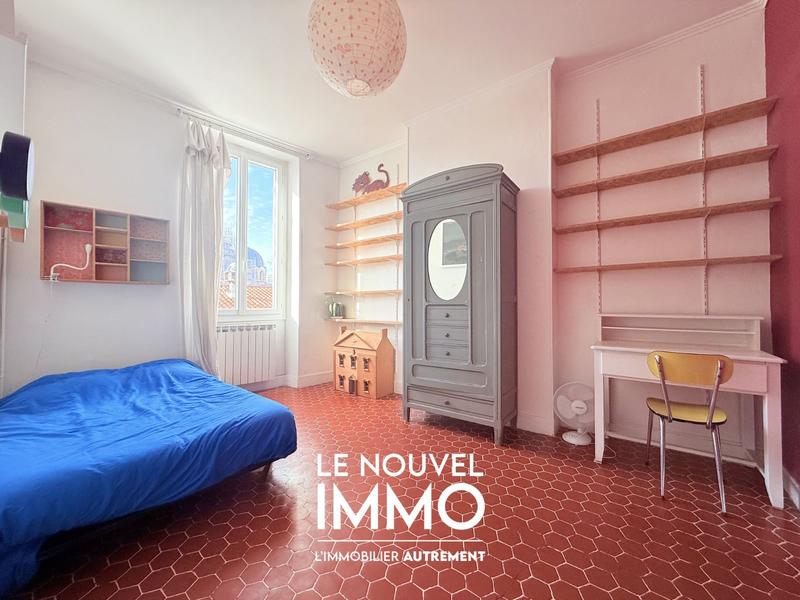 Appartement - 108 m² - 5 pièces