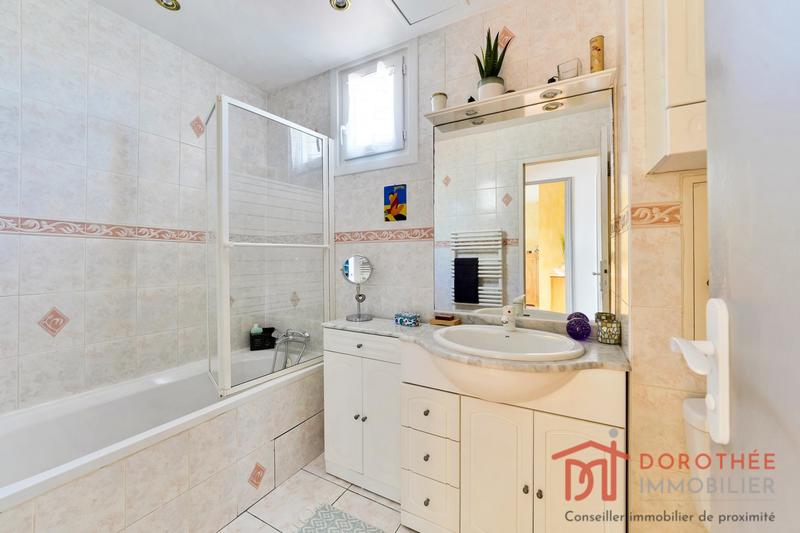 Maison - 87 m² - 5 pièces