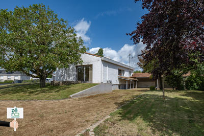 Maison - 161 m² - 5 pièces