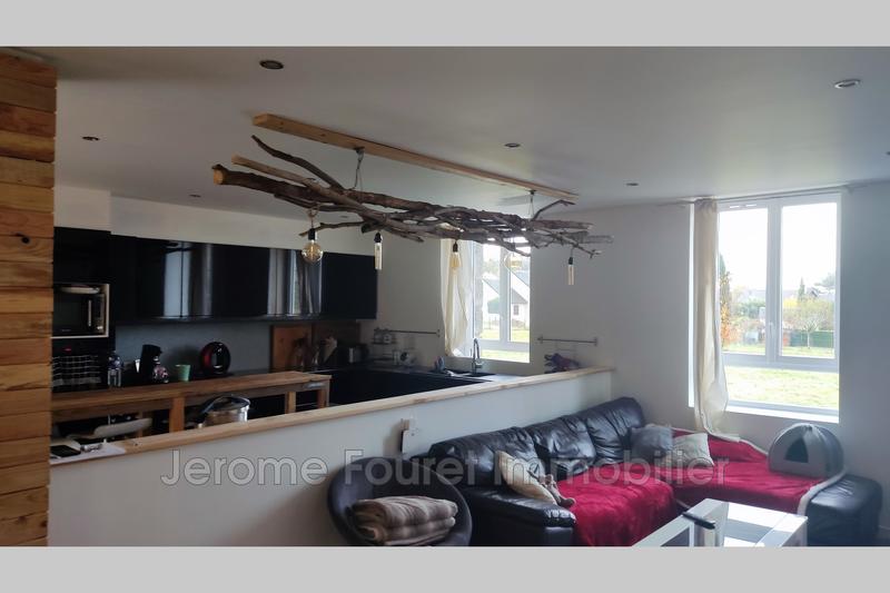 Maison - 256 m² - 7 pièces