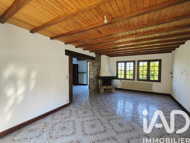 Maison - 121 m² - 6 pièces