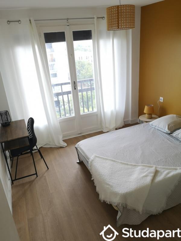 Chambre - 15 m² - 1 pièce