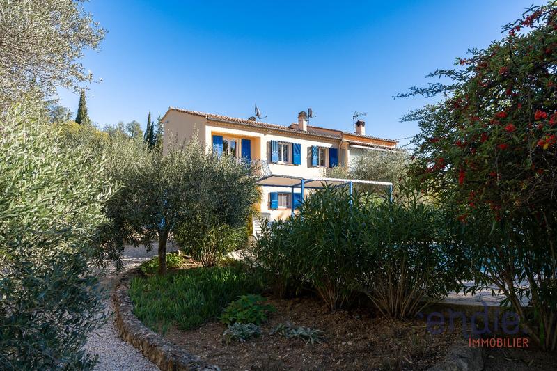 Maison - 188 m² - 6 pièces