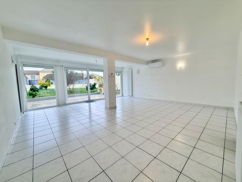 Maison - 121 m² - 7 pièces