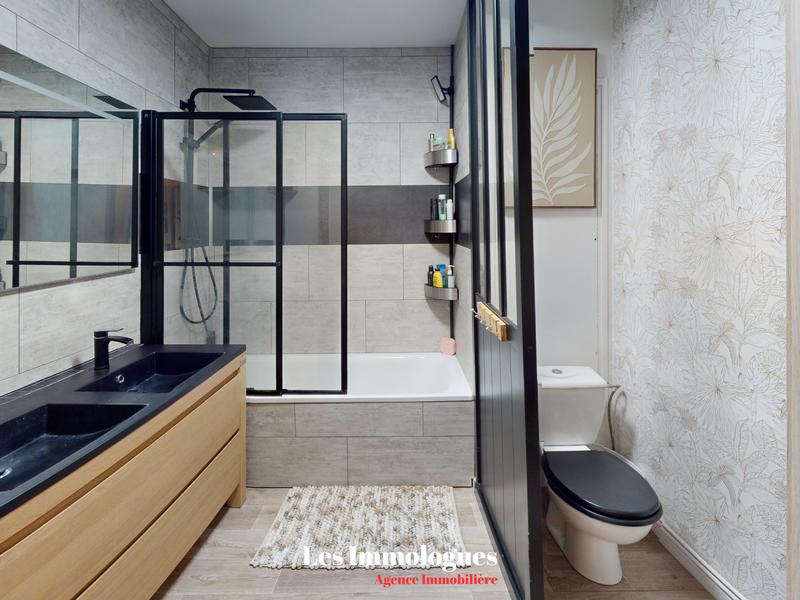 Maison - 107 m² - 6 pièces