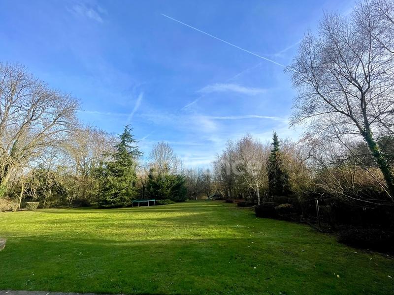 Maison - 160 m² - 6 pièces