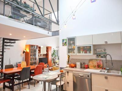 Maison - 171 m² - 6 pièces