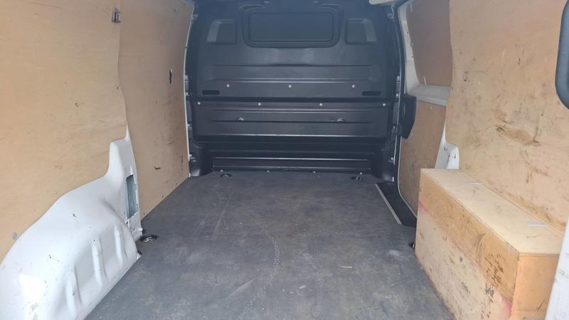 Peugeot Expert Vu 2.0 BlueHDi 120 Premium