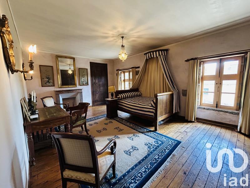 Maison - 340 m² - 10 pièces