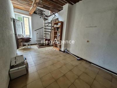 Appartement - 115 m² - 6 pièces