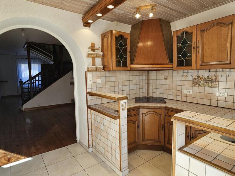 Maison - 107 m² - 9 pièces