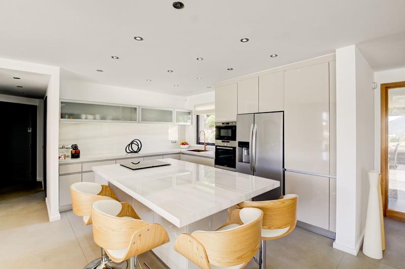 Villa - 281 m² - 8 pièces