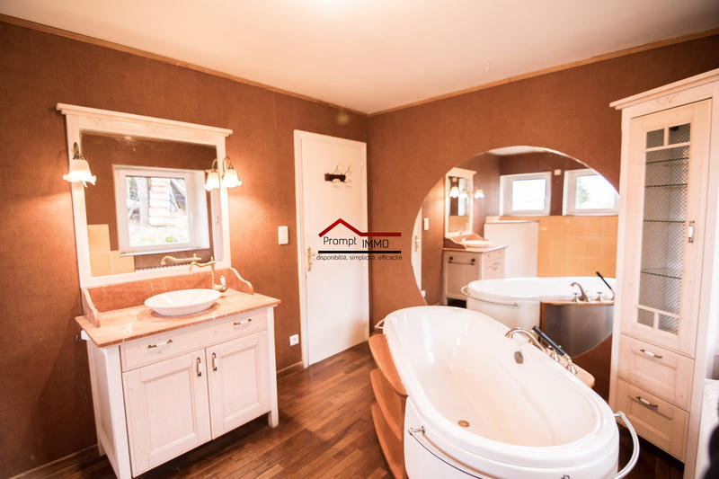 Maison - 200 m² - 10 pièces