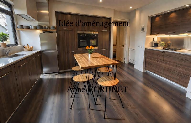 Maison - 130 m² - 10 pièces