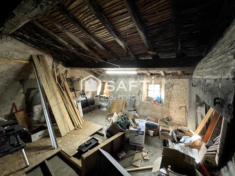 Maison - 120 m² - 2 pièces