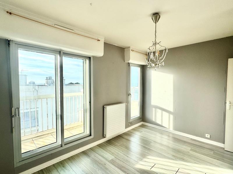 Appartement - 85 m² - 4 pièces