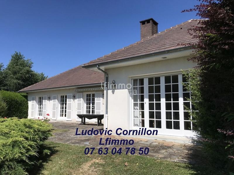 Maison - 207 m² - 11 pièces