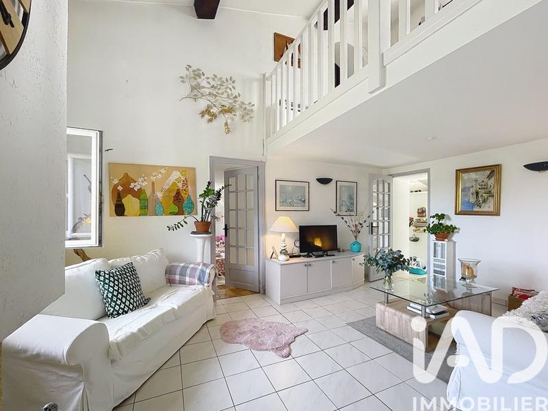 Maison - 166 m² - 6 pièces