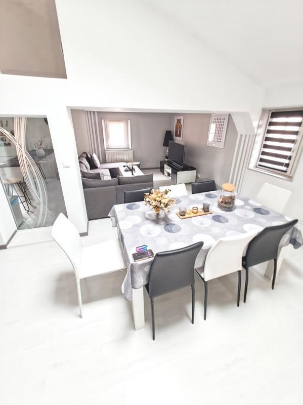 Appartement - 86 m² - 3 pièces