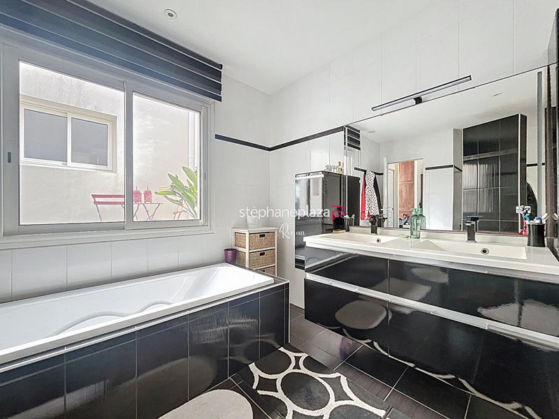 Maison - 151 m² - 4 pièces