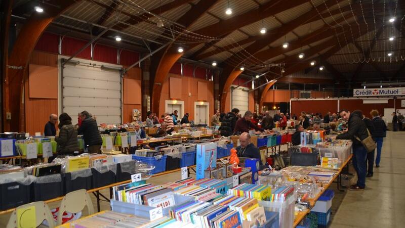 Bourse bd, lire bandes dessinées