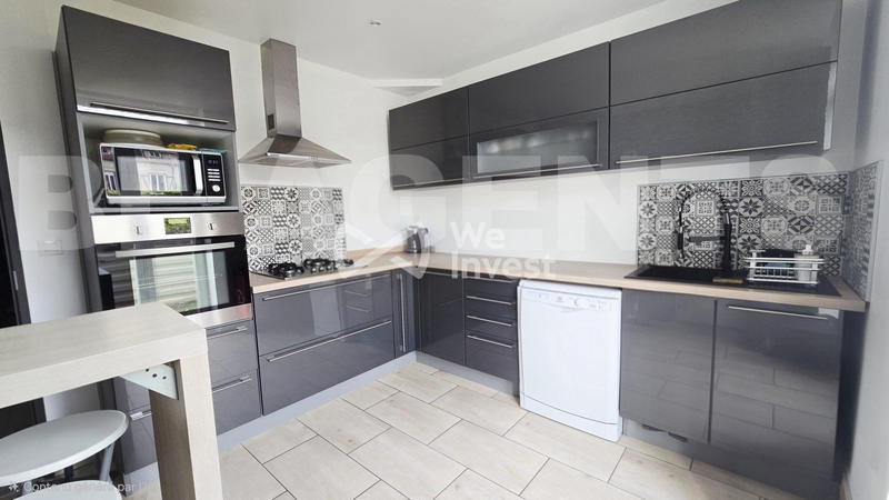 Maison - 123 m² - 6 pièces