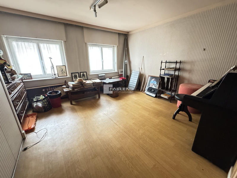 Maison - 229 m² - 6 pièces