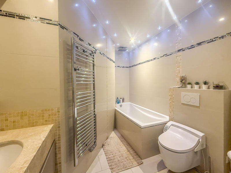 Maison - 112 m² - 7 pièces